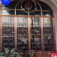 CỬA INOX 304 MẠ VÀNG ĐỒNG CA C02 + KHUNG VÒM 